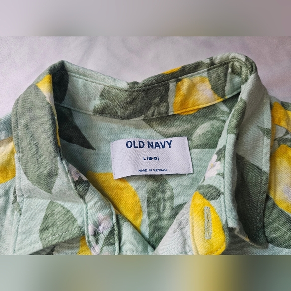 Set Of Two Boys' Short-Sleeve Button Down- Gap And Old Navy- 10 and 10/12 - Picture 4 of 10